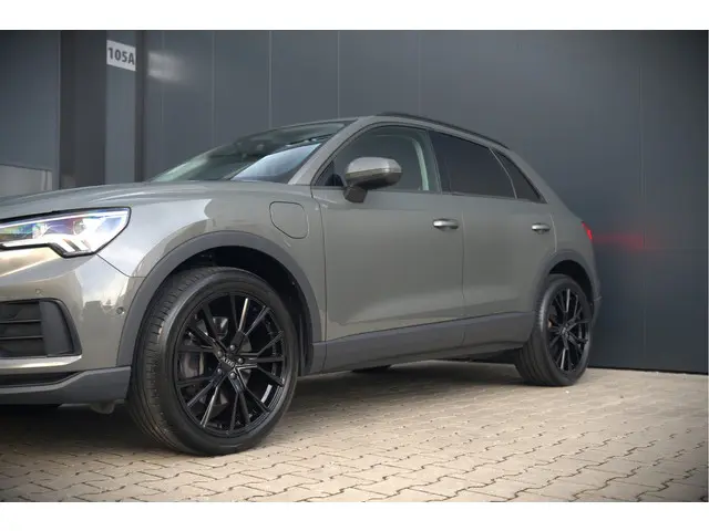 Audi Q3 45 TFSI e Advanced edition 2021 Hybride Benzine 16