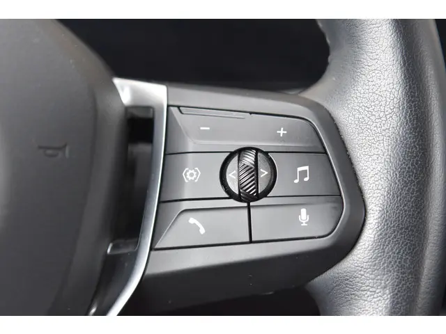 BMW 2 Serie Active Tourer 218i 2023 Benzine 18