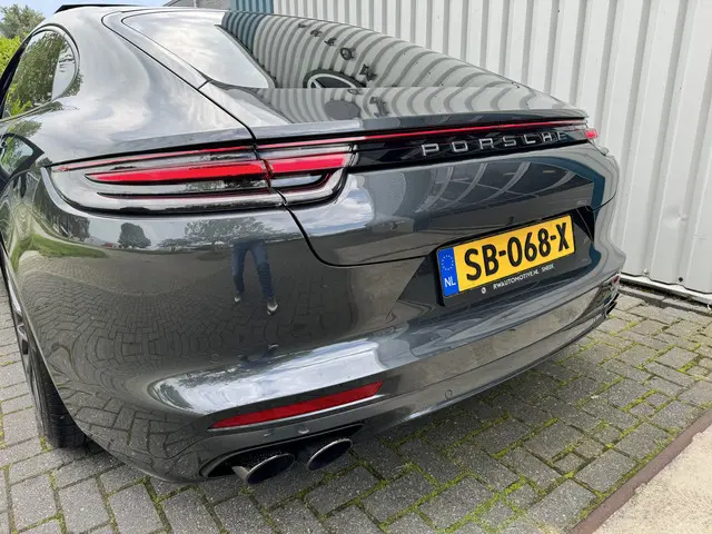 Porsche Panamera 2.9 4 E-Hybrid 2017 Hybride Benzine 39