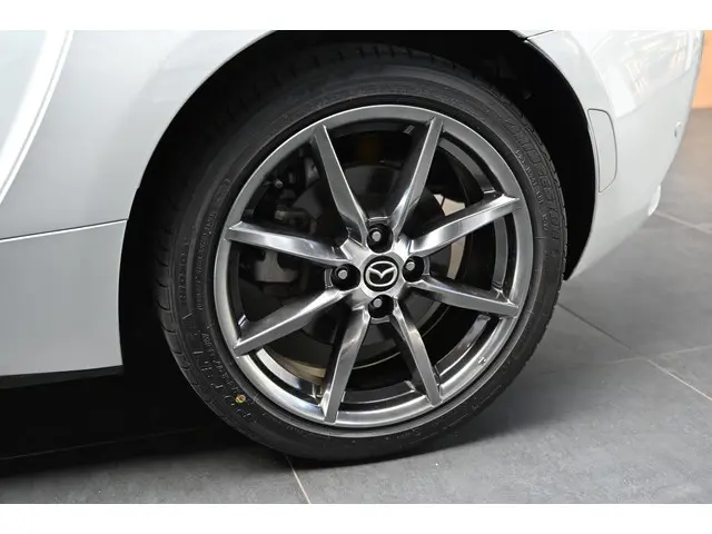 Mazda MX-5 SkyActiv-G 160 6MT GT-M 2015 Benzine 31