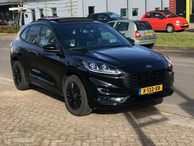 Ford Kuga 2.5 PHEV ST-Line 2023 Hybride Benzine 7