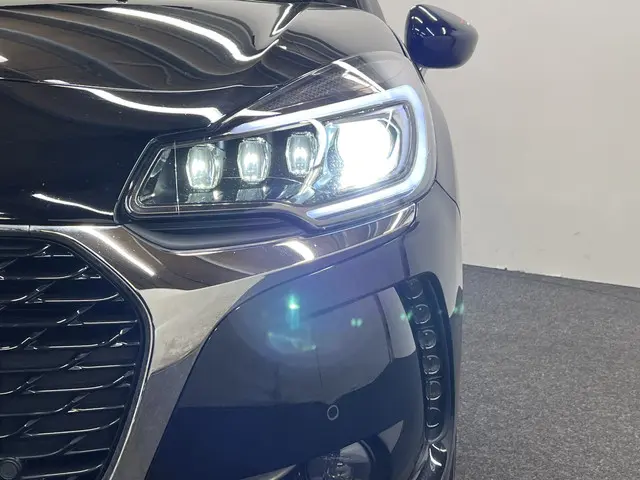 DS DS 3 1.2 PureTech Performance Line 2018 Benzine 30