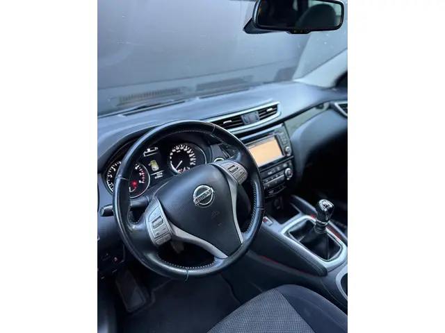 Nissan QASHQAI 1.2 N-Connecta Panorama 2017 Benzine 50