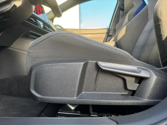 Volkswagen Golf 1.4 eHybrid GTE 2021 Hybride Benzine 31