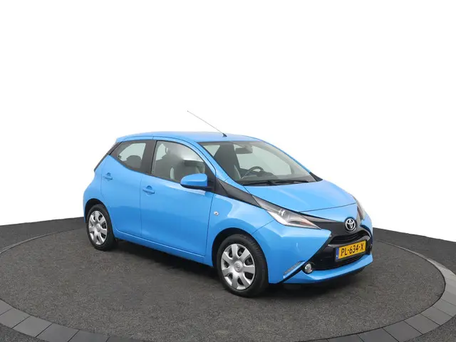 Toyota Aygo 1.0 VVT-i x-play 2017 Benzine 14