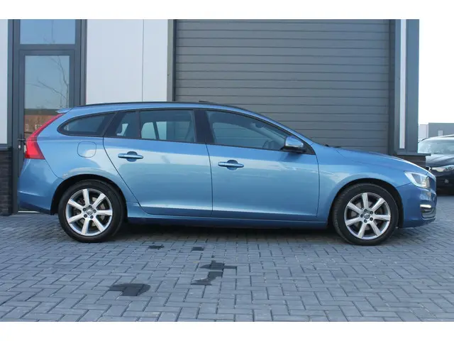 Volvo V60 2.0 D3 Ocean Race 2016 Diesel 7