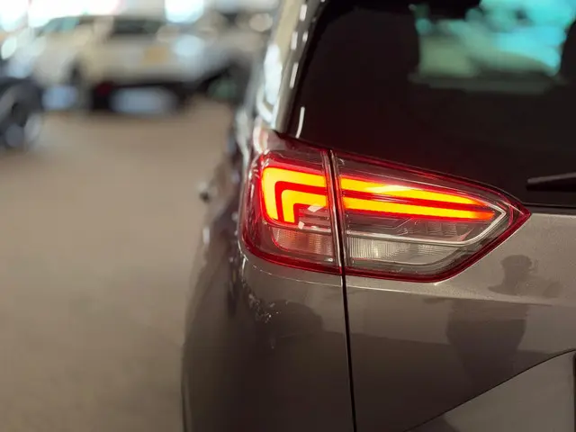 Opel Crossland X 1.2 Turbo 120 Jaar Edition 2019 Benzine 9