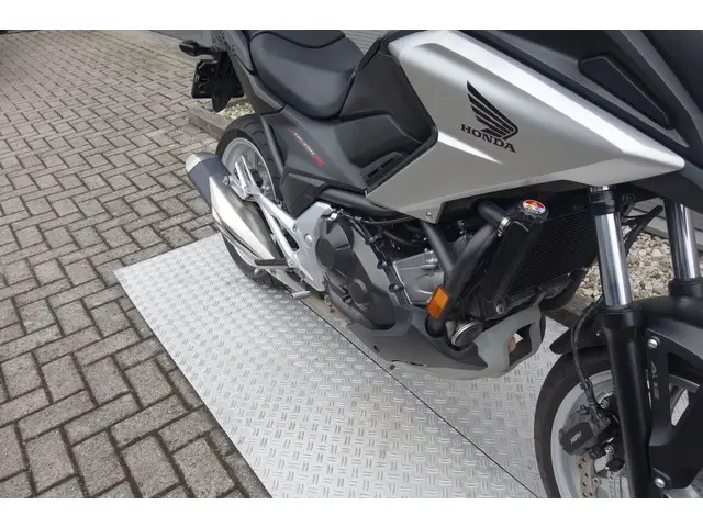 Honda NC 750 X ABS 2016 Benzine 8