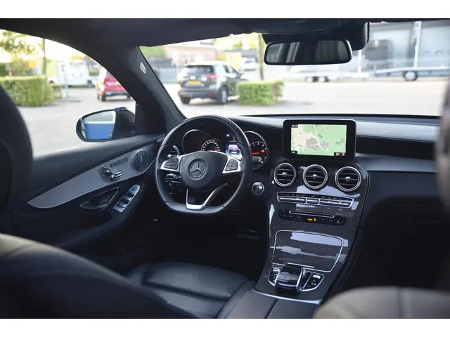 Mercedes-Benz GLC AMG 43 4MATIC 2016 Benzine 16