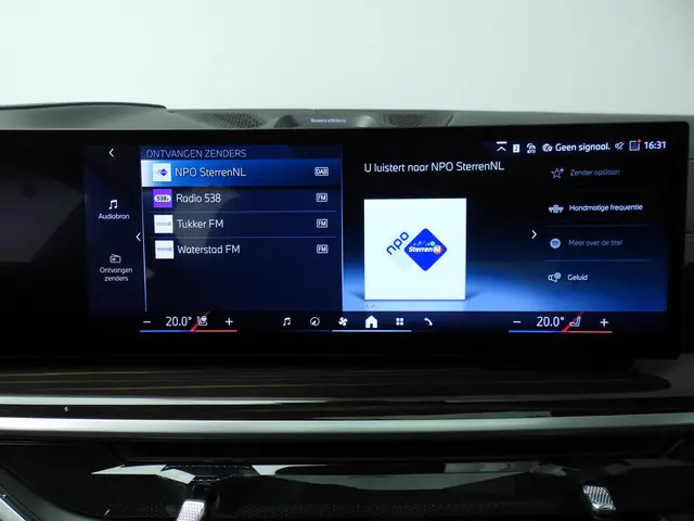 BMW X5 xDrive50e 2024 Hybride Benzine 39