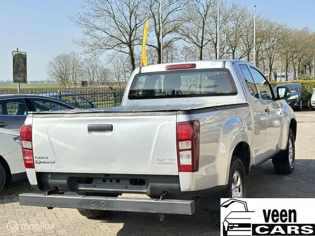 Isuzu D-Max 4x4 2.5 Double Cab LS Hi Ride 2012 Diesel 2