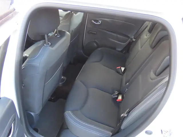 Renault Clio Estate 0.9 TCe Zen *Navi *Cruise 2018 Benzine 9