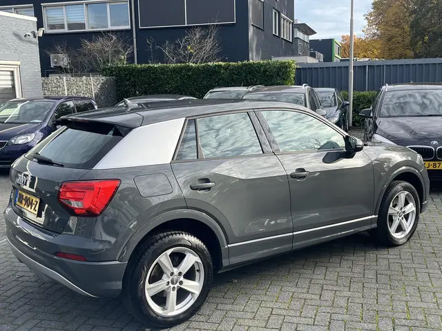Audi Q2 1.0 TFSi Sport Pro Line 2017 Benzine 3
