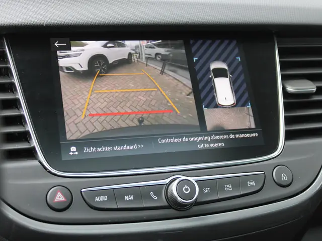 Opel Crossland 1.2T 130 Ultimate 2022 Benzine 16