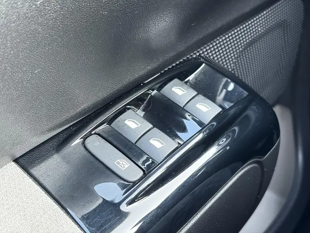 Citroën C3 1.2 PureTech Feel 2017 Benzine 20