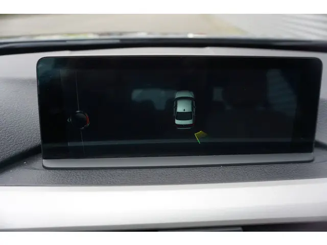 BMW 3 Serie 330e High Executive 2016 Hybride Benzine 19