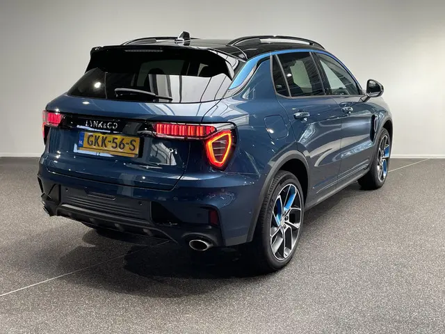 Lynk & Co 01 2