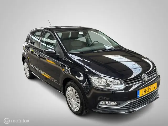 Volkswagen Polo 1.4 TDI Comfortline 2016 Diesel 2