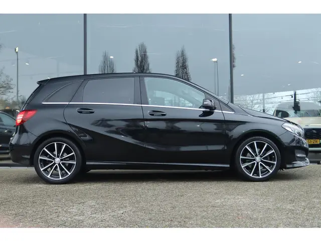 Mercedes-Benz B-Klasse 180 AMBITION 2016 Benzine 8