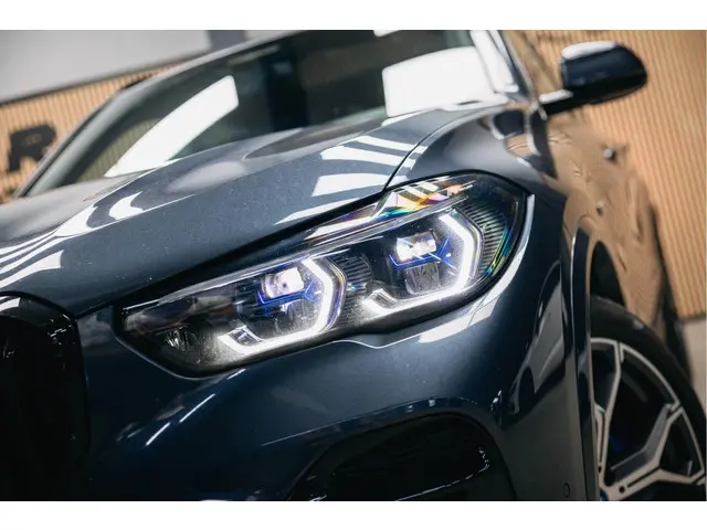 BMW X5 xDrive45e High Executive 2022 Hybride Benzine 25
