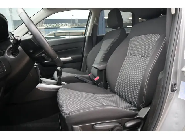 Suzuki Vitara 1.0 Boosterjet Select 2020 Benzine 4