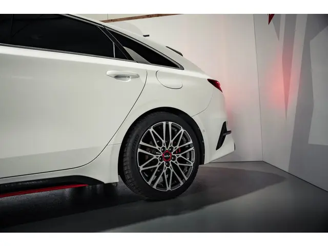 Kia ProCeed 1.6 T-GDI GT 2023 Benzine 15