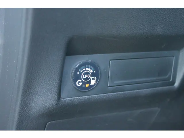 Renault Captur 1.0 TCe 100 Bi-Fuel Intens 2020 Benzine 17