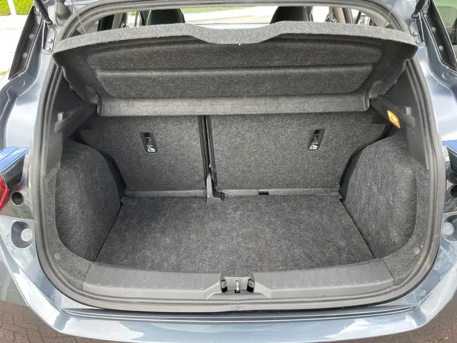 Nissan Micra 0.9 IG-T Tekna 2019 Benzine 10