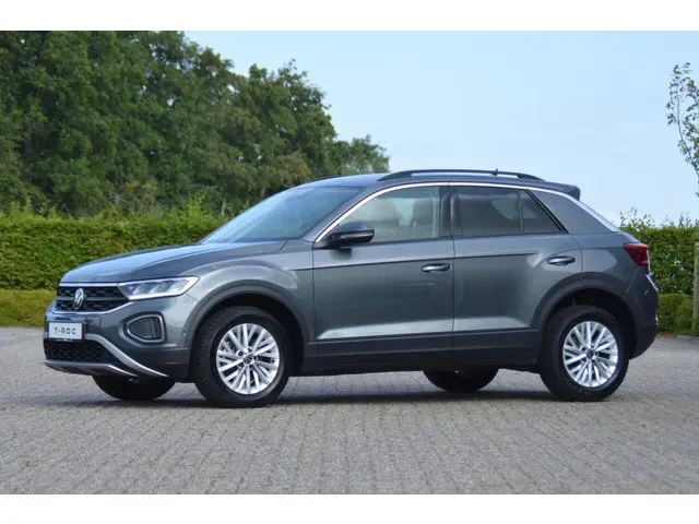Volkswagen T-Roc 1.0 TSI Life Edition 2025 Benzine 48