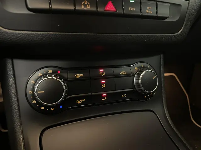 Mercedes-Benz B-Klasse 180 Ambition 2014 Benzine 13