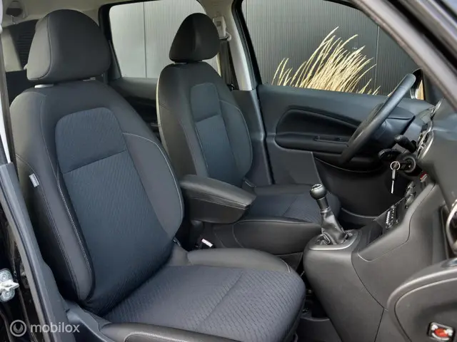 Citroën C3 Picasso 1.4 VTi Attraction 2013 Benzine 9