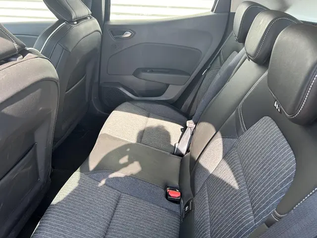 Renault Clio 1.5 dCi Intens 2020 Diesel 19