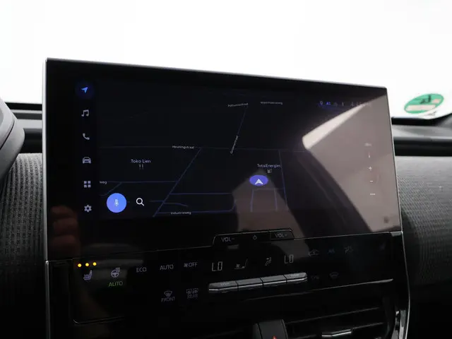 Toyota bZ4X DYNAMIC 71 kWh + TREKHAAK 2023 Elektrisch 40