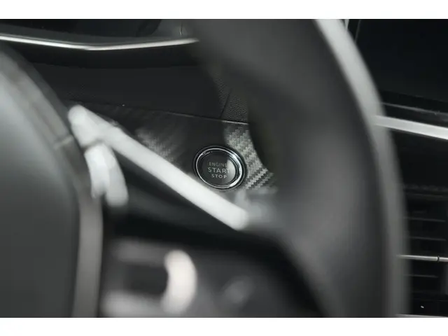 Peugeot 208 PureTech 100 GT 2024 Benzine 49