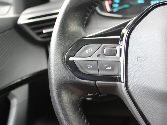 Peugeot e-2008 EV Allure Pack 50 kWh 2021 Elektrisch 19