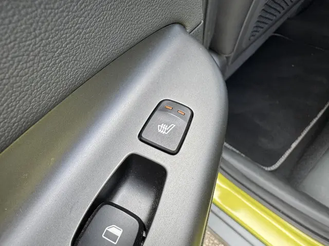 Hyundai Kona EV Premium 64 kWh 2020 Elektrisch 26