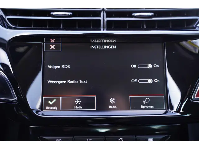 Citroën C3 1.2 PureTech Exclusive 2016 Benzine 30