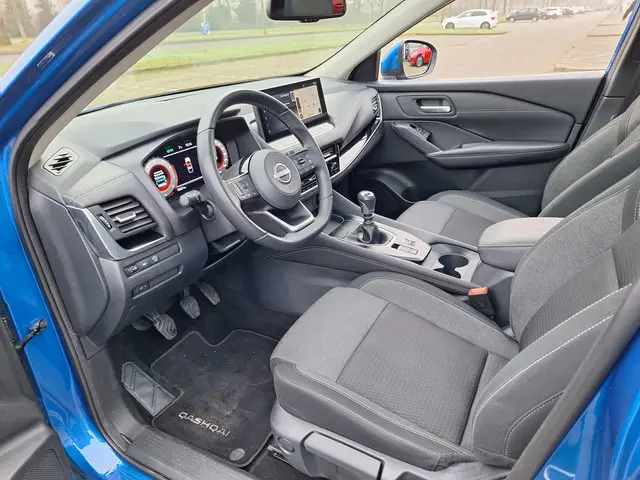 Nissan QASHQAI 1.3 MHEV Business 2023 Hybride Benzine 11