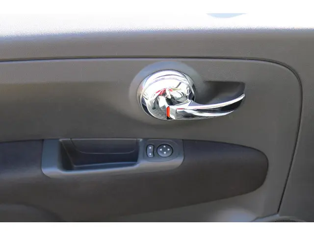 Fiat 500C 0.9 TwinAir 80PK Turbo Lounge 2018 Benzine 16