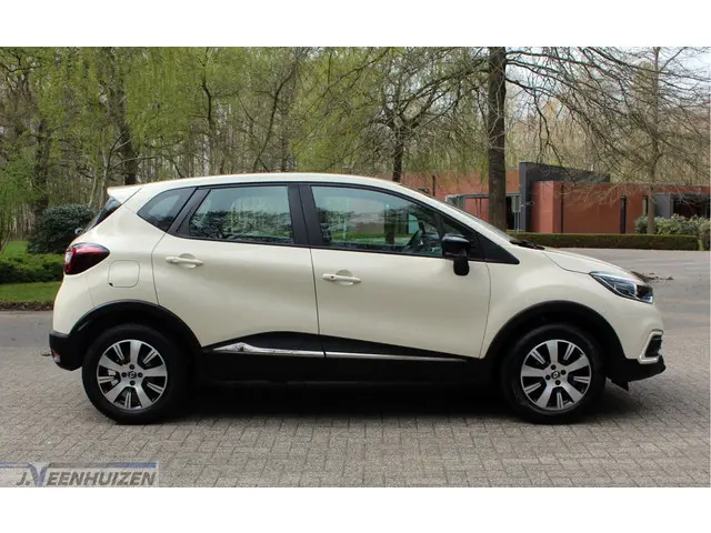 Renault Captur 0.9 TCe Zen 2017 Benzine 8