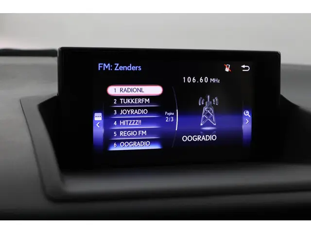 Lexus CT 200h Business Line 2019 Hybride Benzine 8