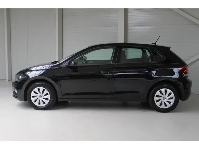 Volkswagen Polo 2