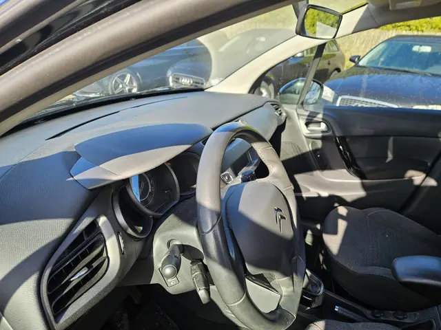 Citroën C3 1.2 PureTech Collection 2015 Benzine 10