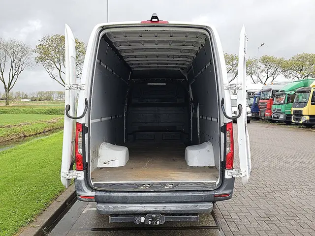 Mercedes-Benz Sprinter 514 2019 Diesel 14