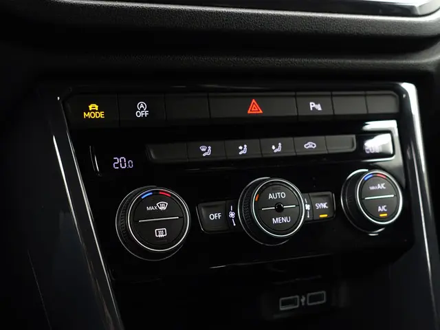 Volkswagen T-Roc 1.5 TSI R Line Sport Aut- 2019 Benzine 13