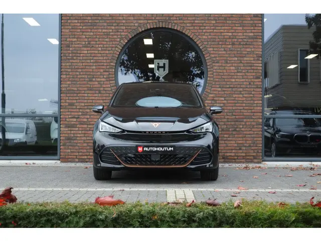 CUPRA Born Performance Limited 82 kWh 2024 Elektrisch 23
