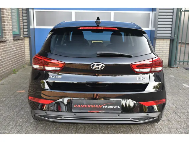 Hyundai i30 1.0 T-GDi MHEV Comfort Smart 2022 Benzine 32