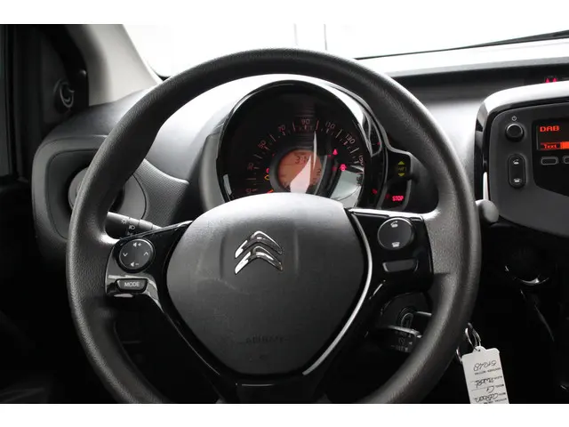 Citroën C1 1.0 VTi Feel 2021 Benzine 12