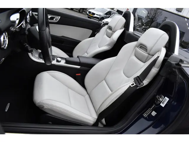 Mercedes-Benz SLK 200 2012 Benzine 11