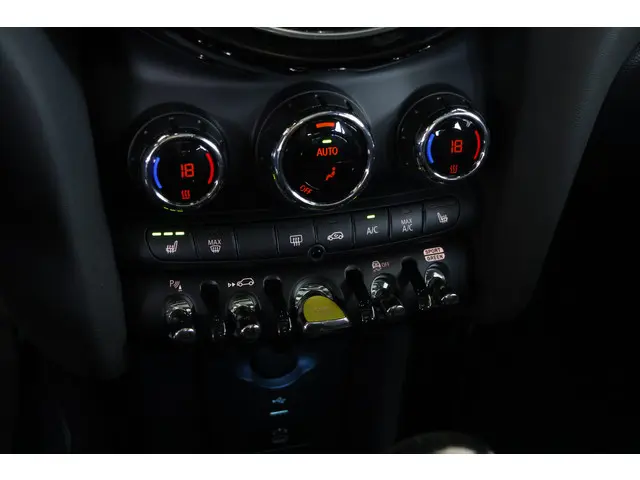 MINI Electric Mini MINI Yours 33 kWh 2023 Elektrisch 14